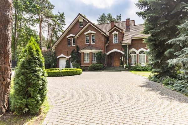 Driveway Brick Repair in Bolingbrook
