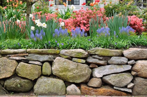 Stone Wall Hardscaping in Bolingbrook