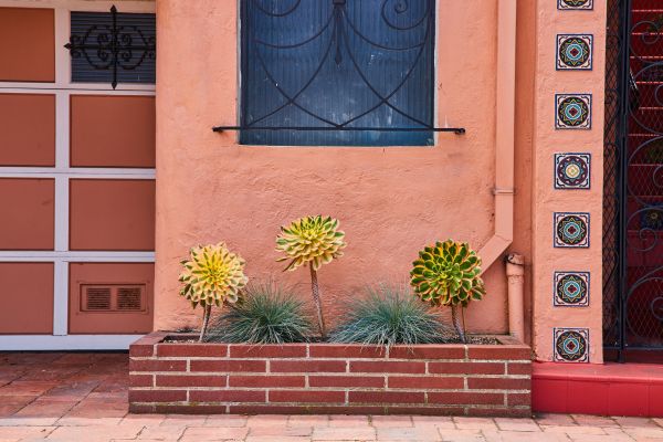 Brick Planter Installation in Bolingbrook